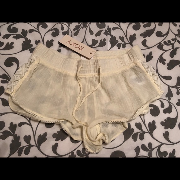 Roxy Other - NWT ROXY soft crochet swim cover up shorts